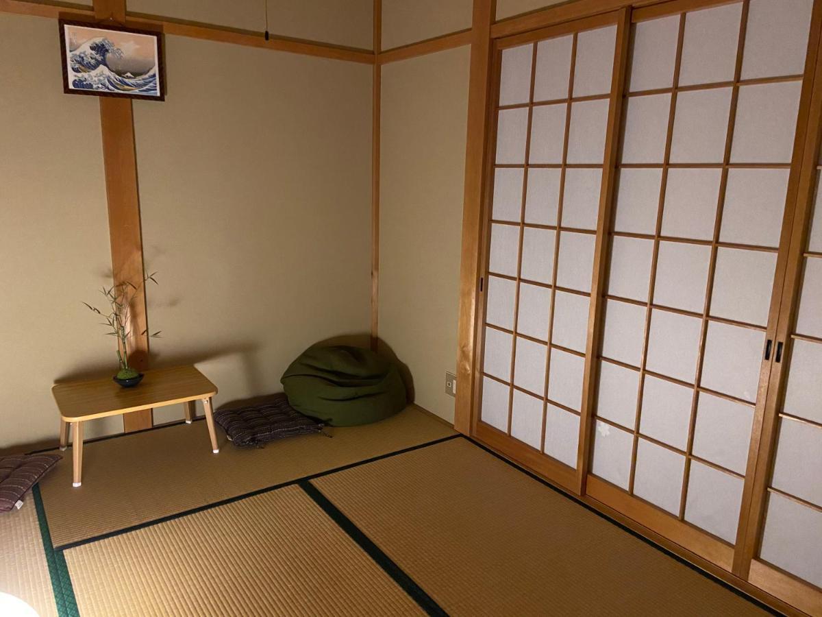 Готель Takayama Ninja House Екстер'єр фото