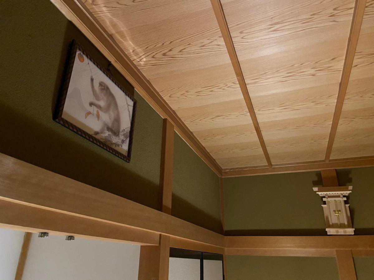 Готель Takayama Ninja House Екстер'єр фото