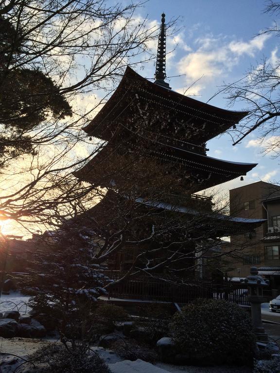 Готель Takayama Ninja House Екстер'єр фото