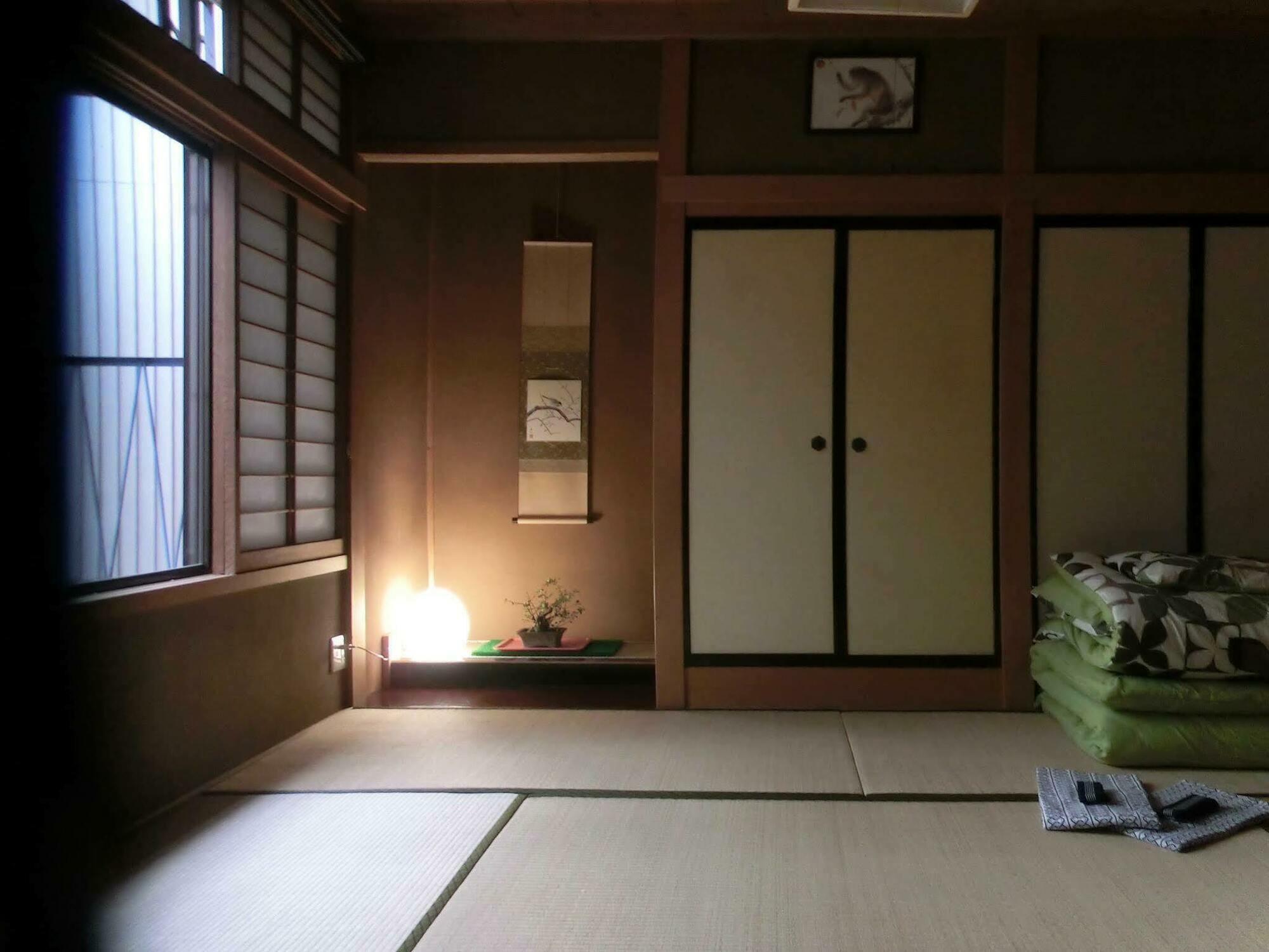 Готель Takayama Ninja House Екстер'єр фото